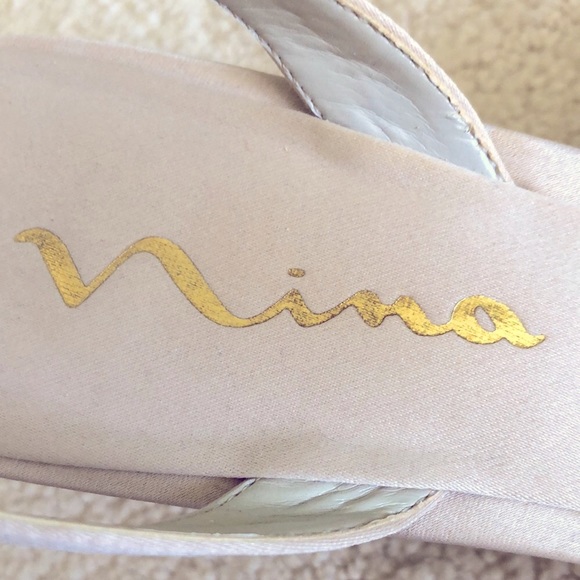 Nina Sandals 8M - Picture 2 of 16